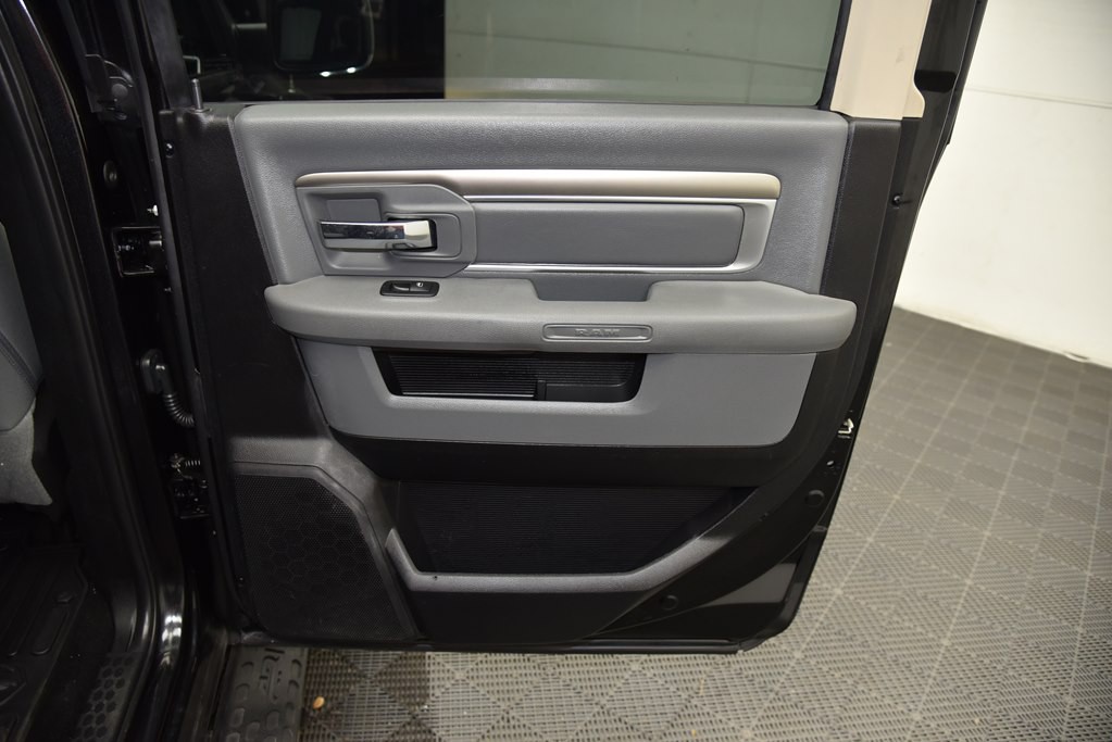 2016 RAM 1500 Image 24