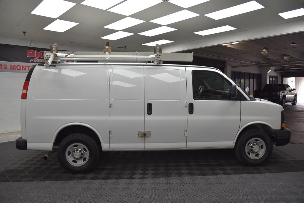2014 Chevrolet Express Image 6