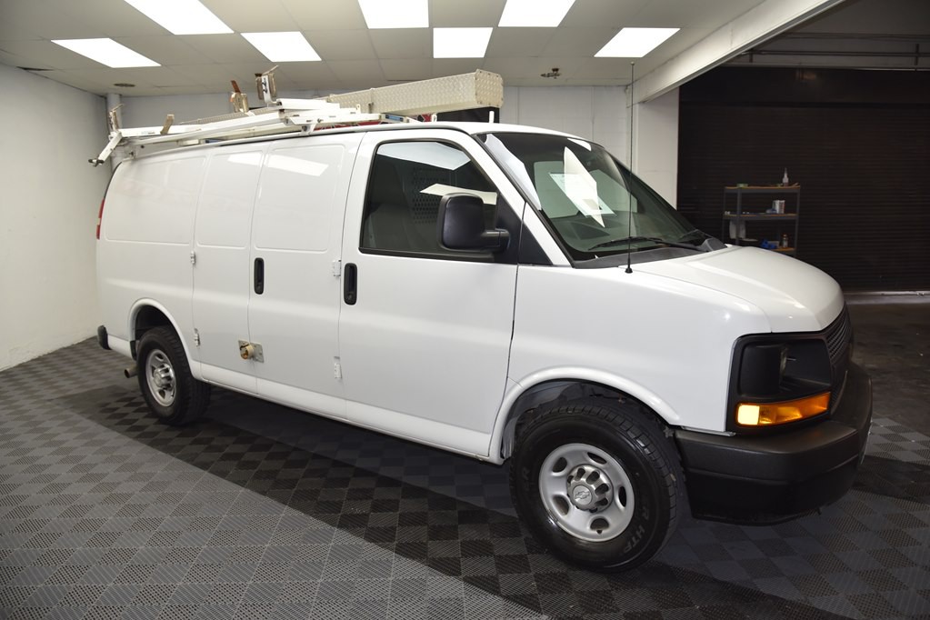 2014 Chevrolet Express Image 7