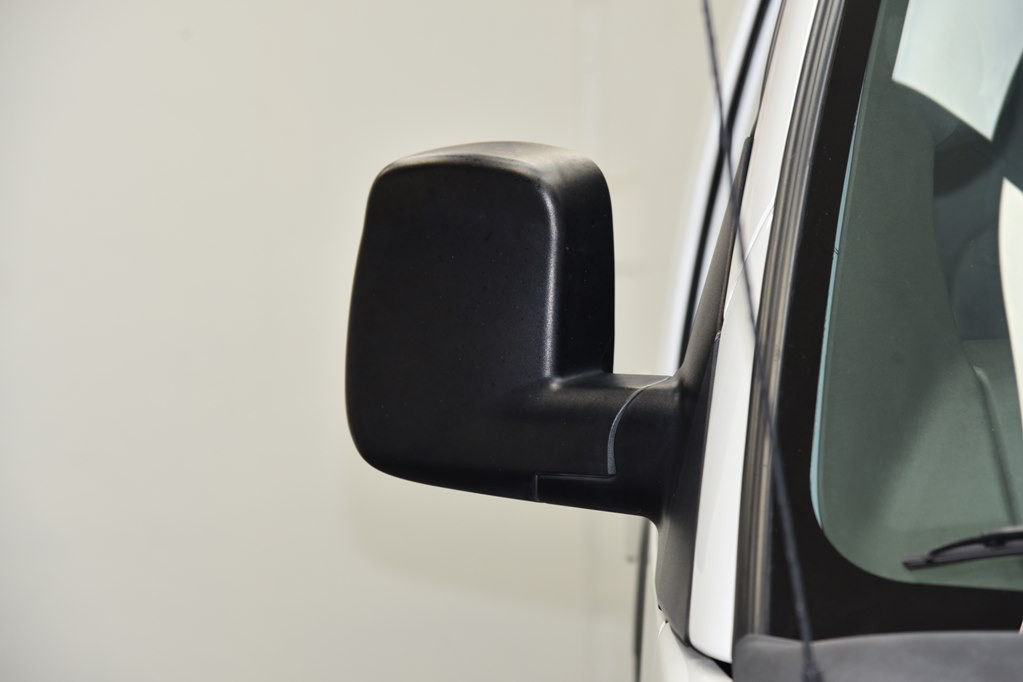 2014 Chevrolet Express Image 11