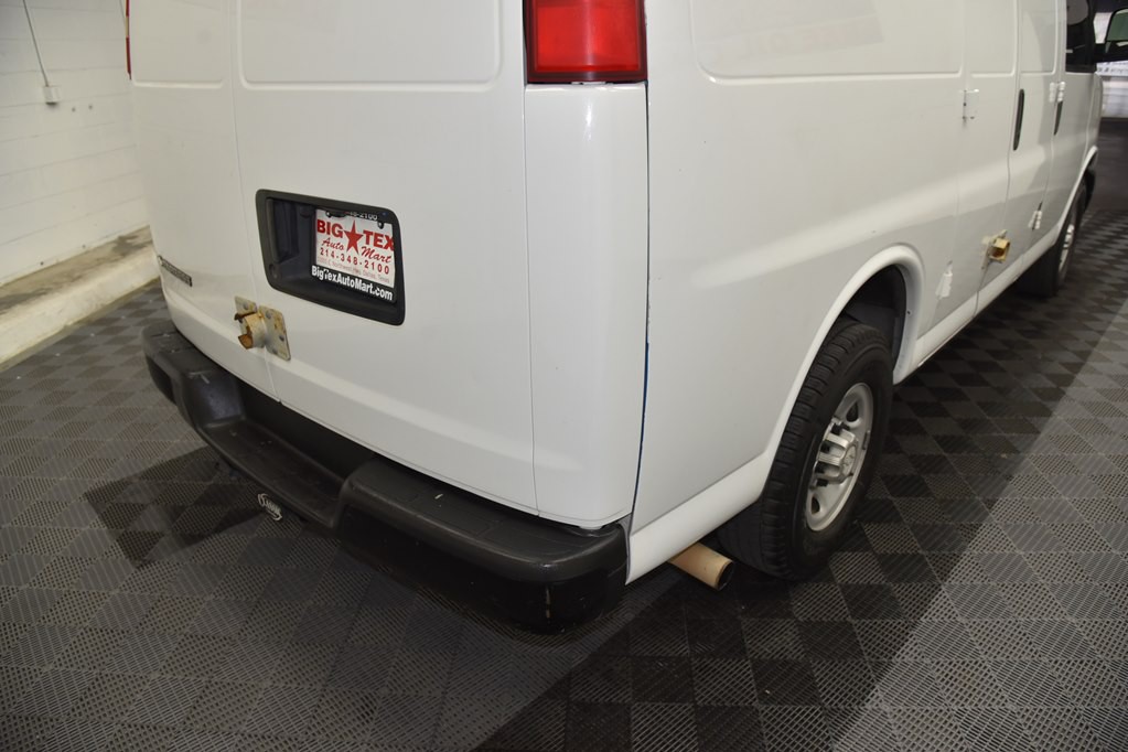 2014 Chevrolet Express Image 15