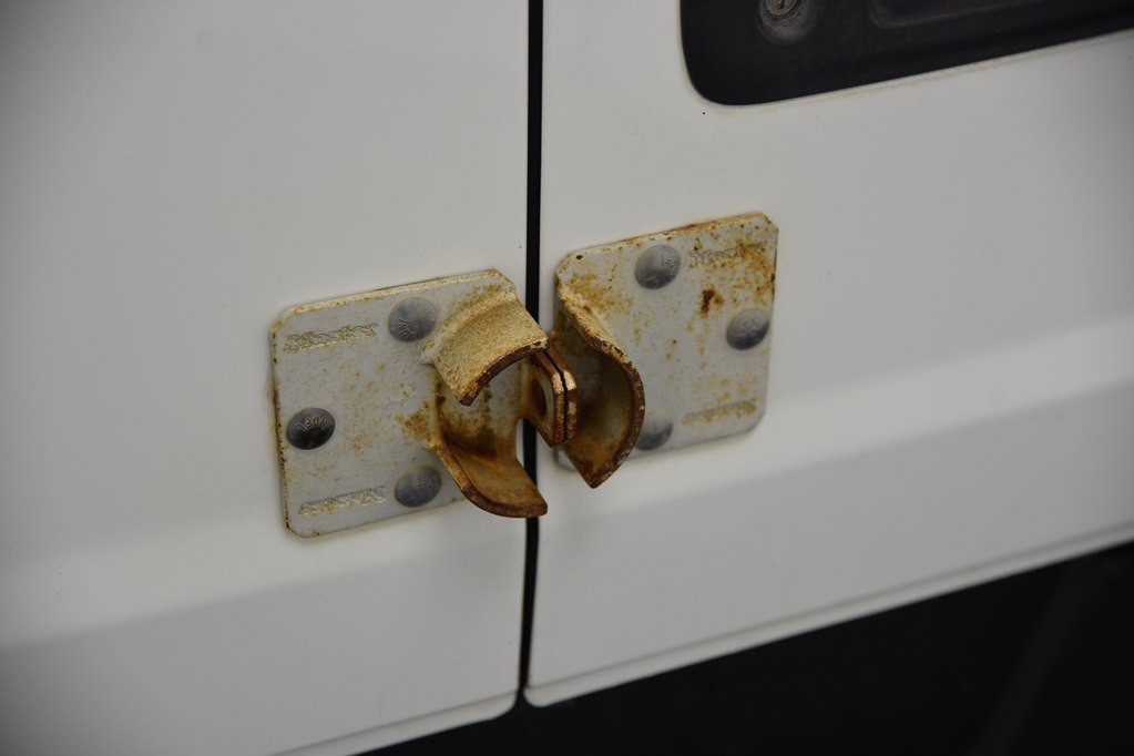 2014 Chevrolet Express Image 17