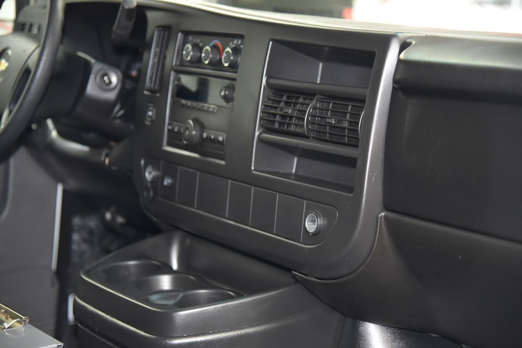 2014 Chevrolet Express Image 28