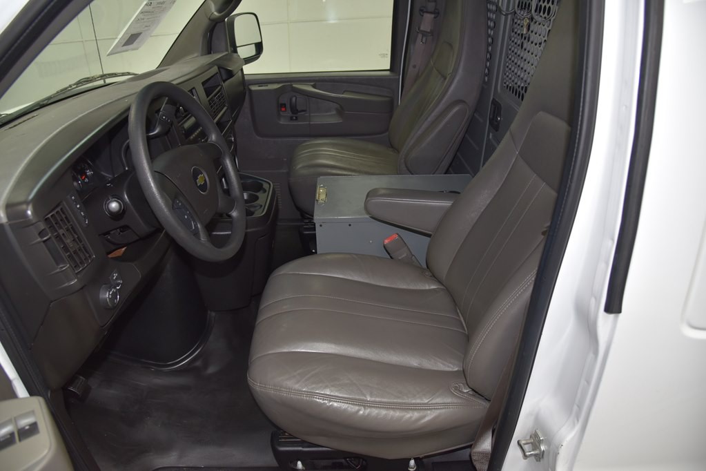 2014 Chevrolet Express Image 37