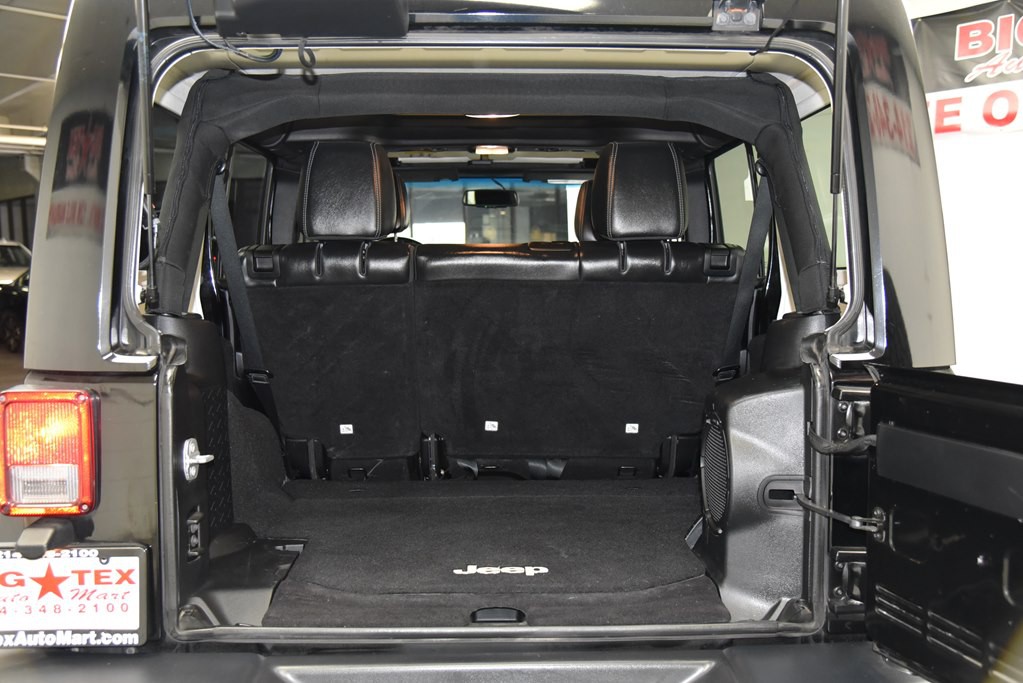 2014 Jeep Wrangler Unlimited Image 19