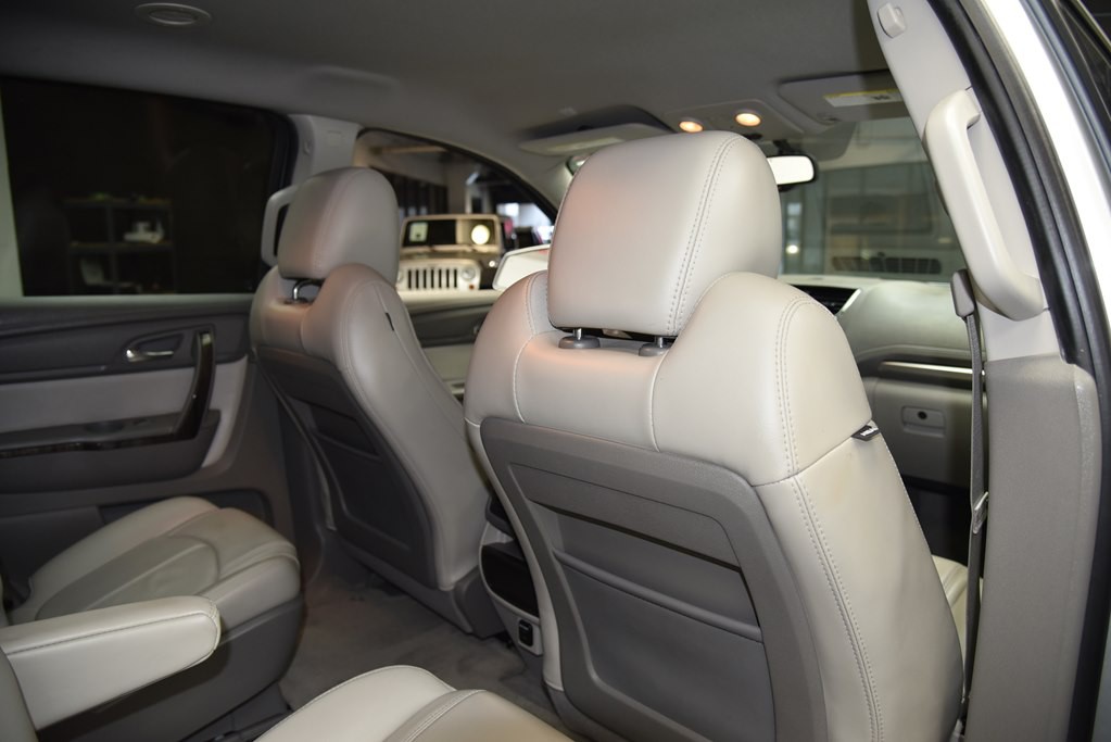 2016 GMC Acadia Image 27
