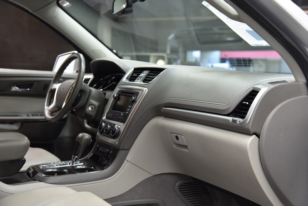 2016 GMC Acadia Image 30