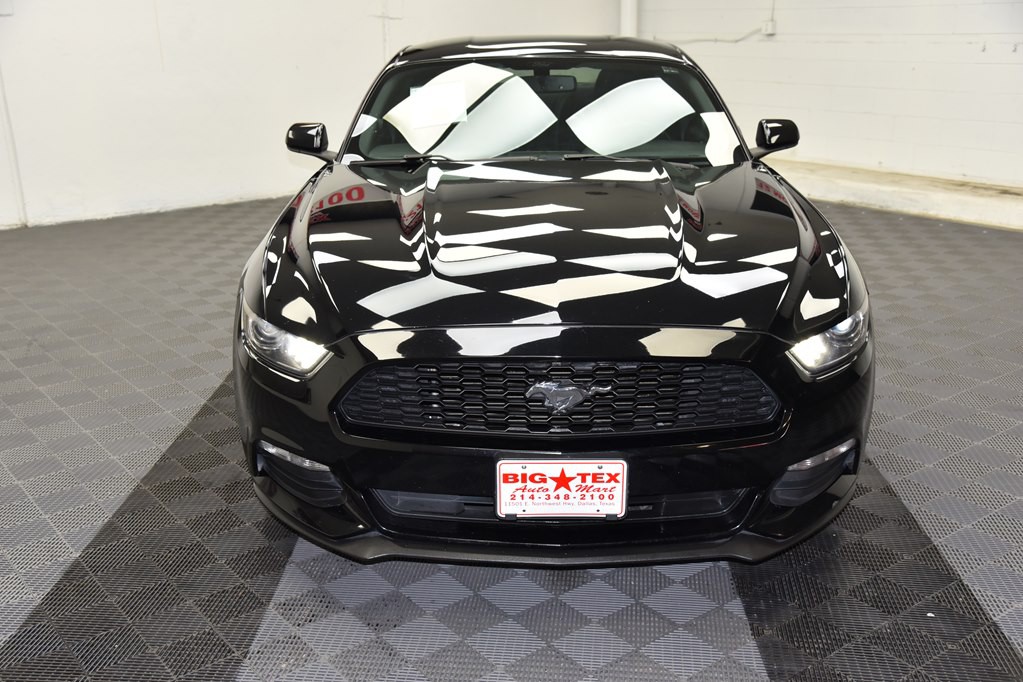 2017 Ford Mustang Image 8
