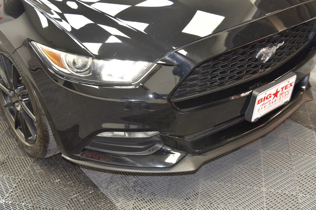 2017 Ford Mustang Image 10