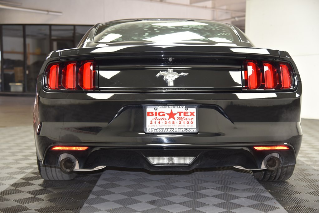 2017 Ford Mustang Image 17