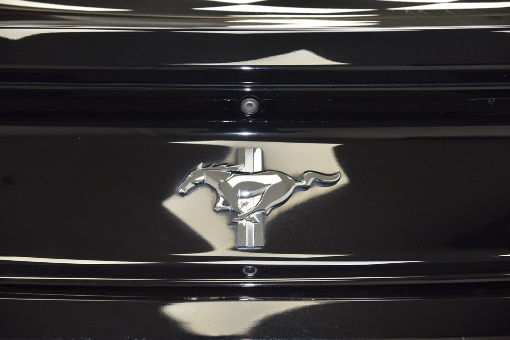 2017 Ford Mustang Image 20