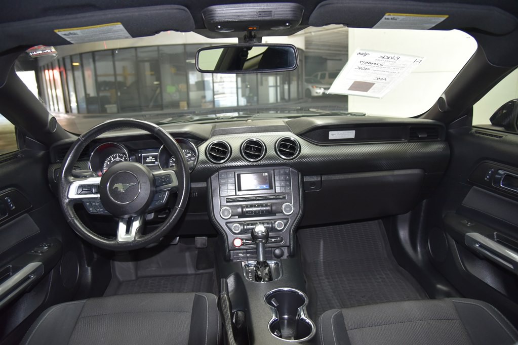 2017 Ford Mustang Image 31