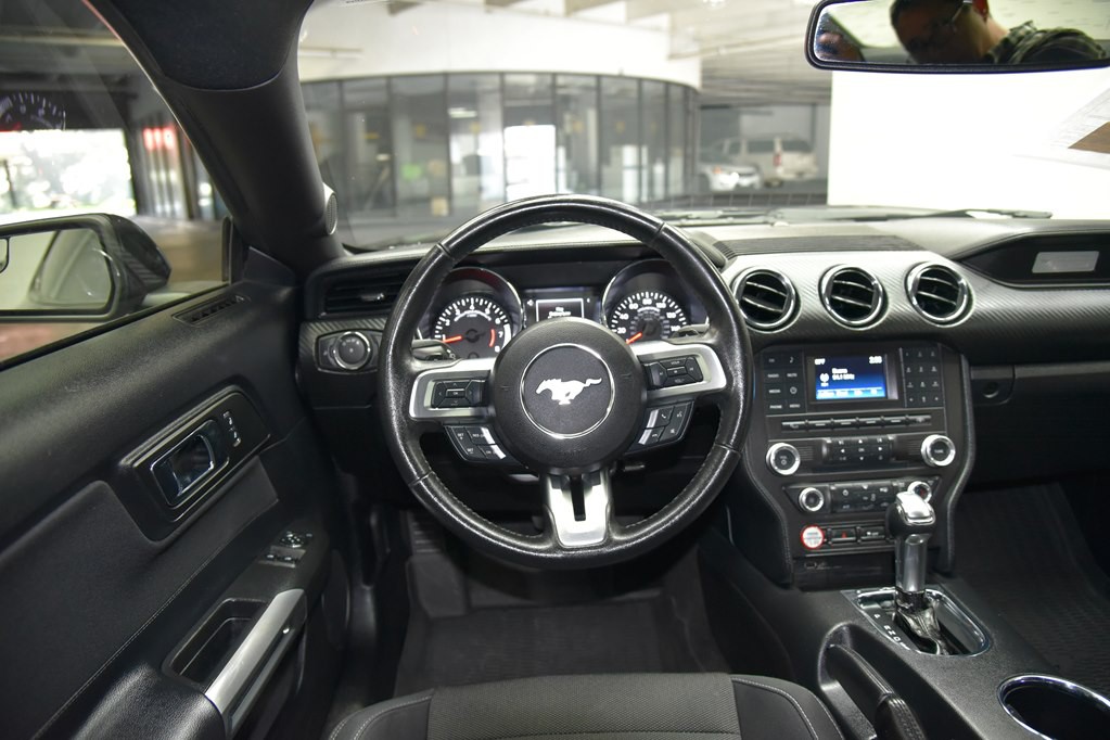 2017 Ford Mustang Image 34