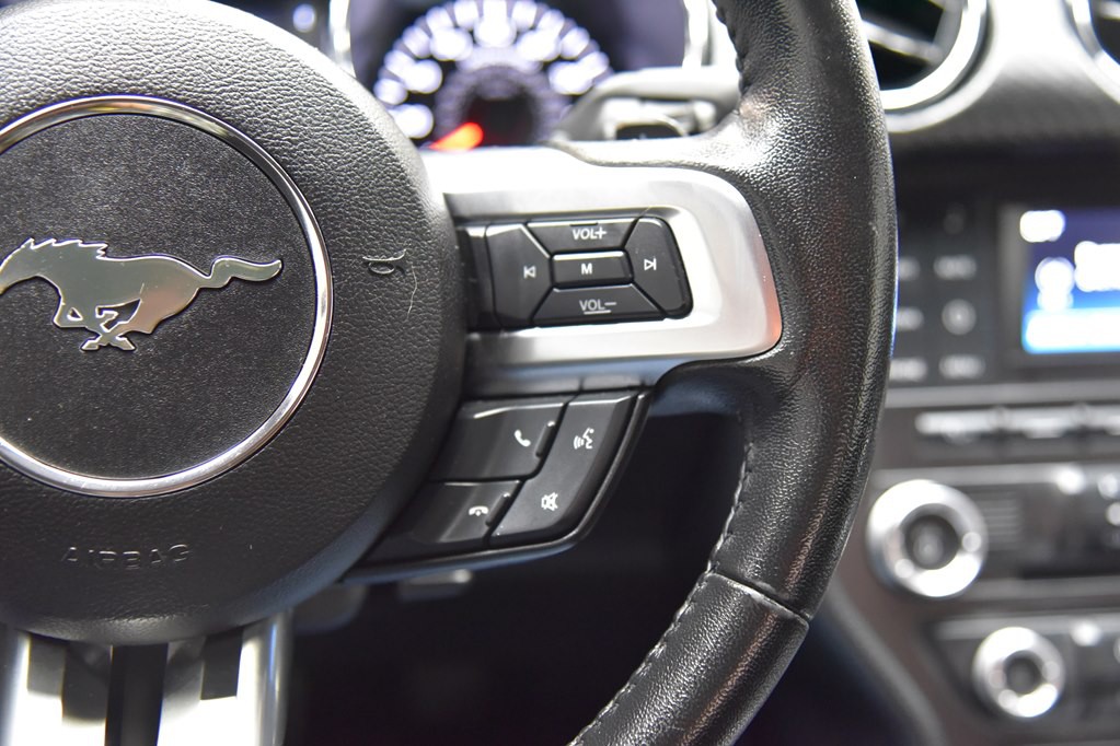 2017 Ford Mustang Image 46