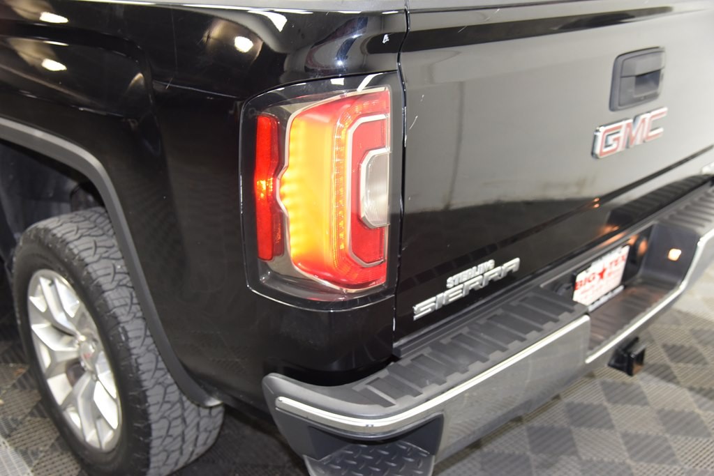 2017 GMC Sierra Image 24