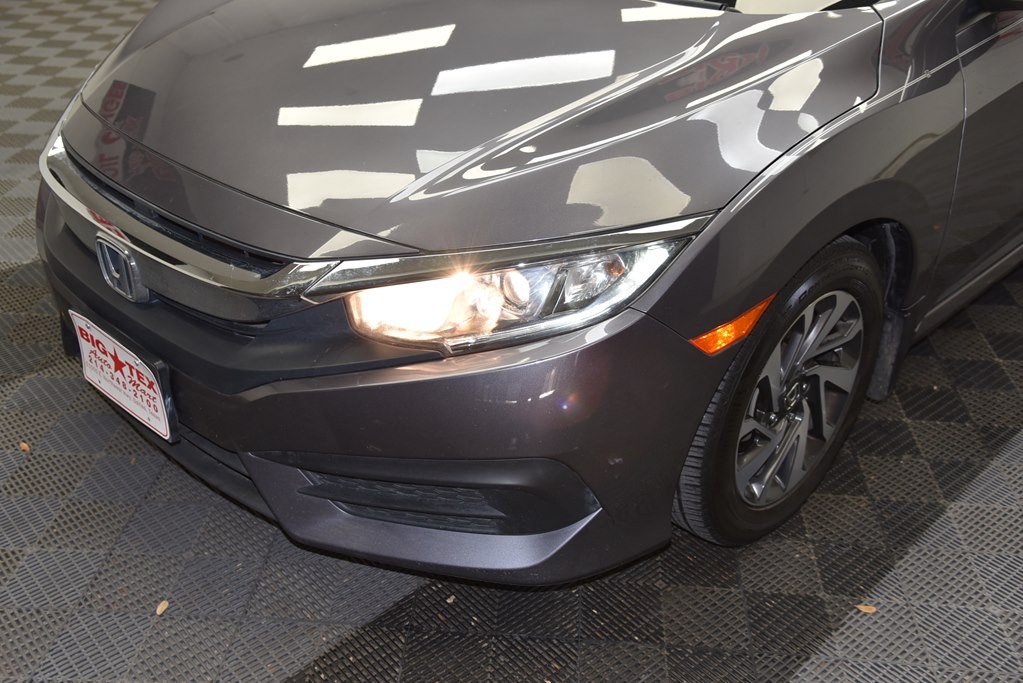 2018 Honda Civic Image 11