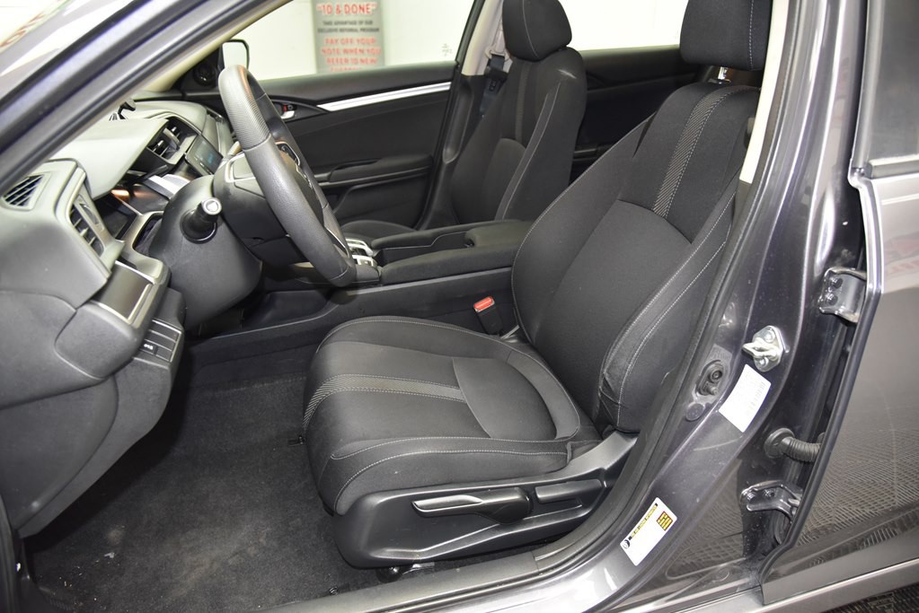 2018 Honda Civic Image 30