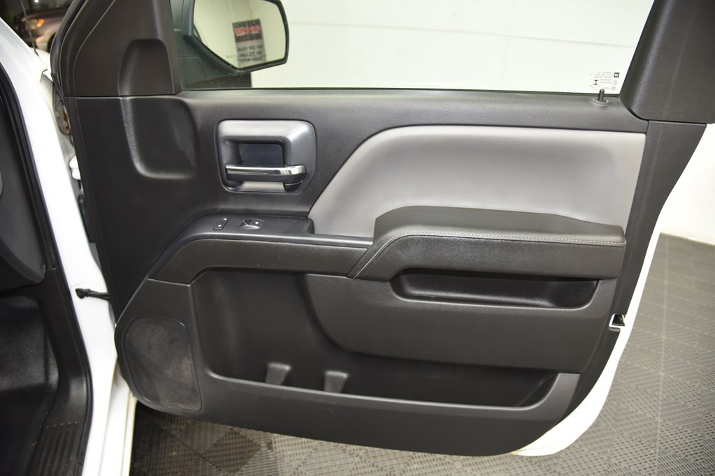 2015 GMC Sierra Image 17