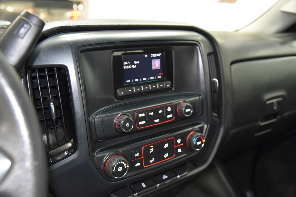 2015 GMC Sierra Image 23