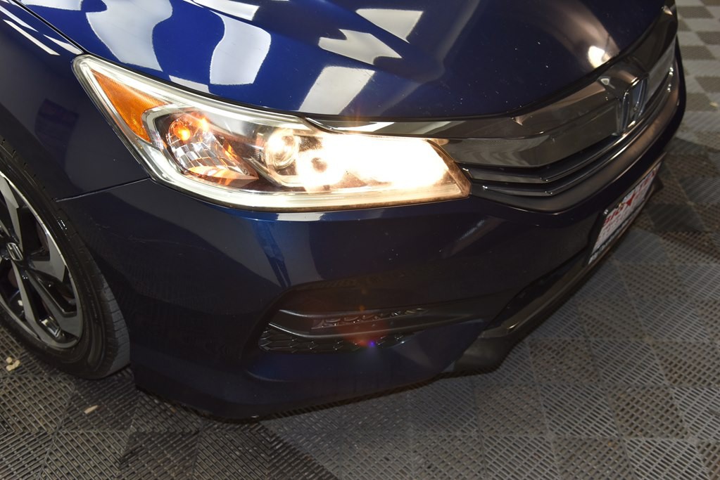 2016 Honda Accord Image 12