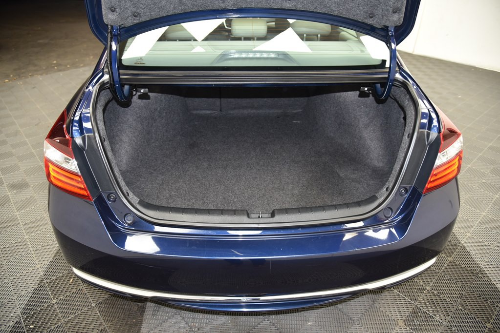2016 Honda Accord Image 16