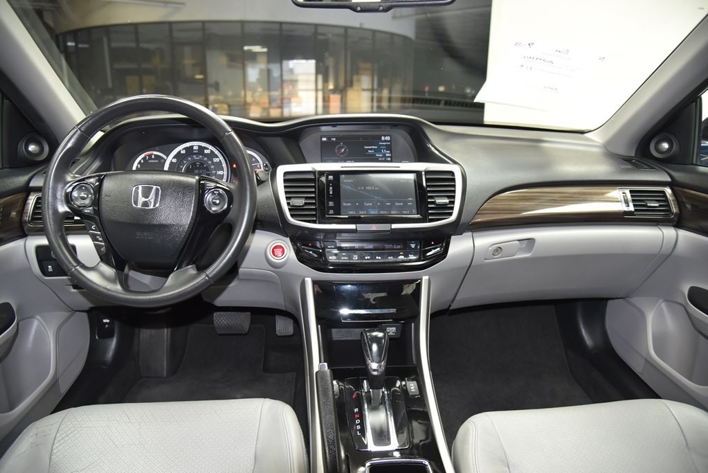 2016 Honda Accord Image 26