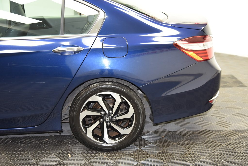 2016 Honda Accord Image 29
