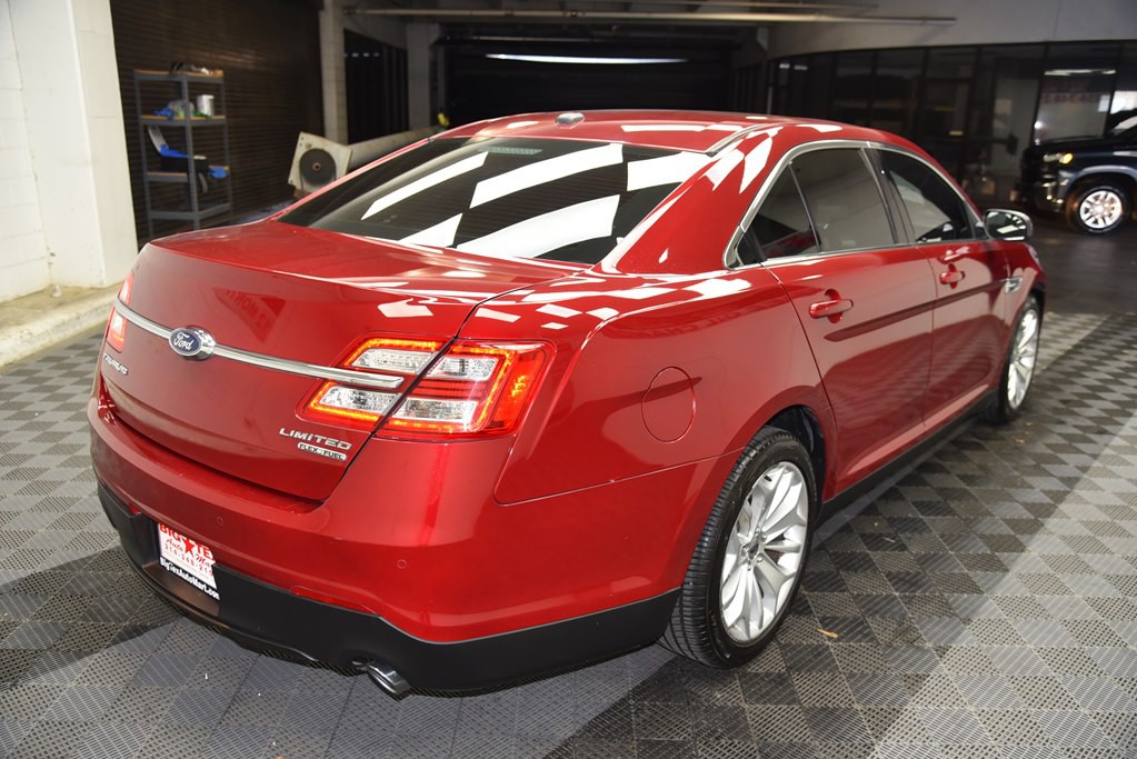 2016 Ford Taurus Image 5