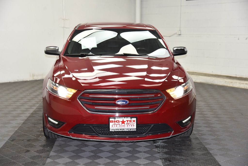 2016 Ford Taurus Image 8