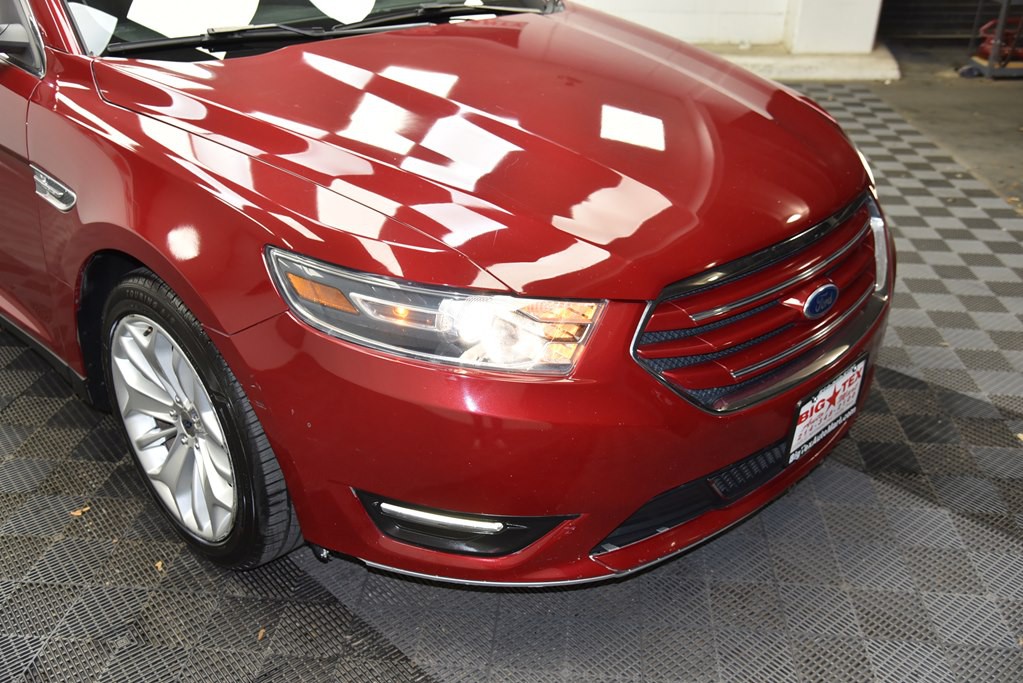 2016 Ford Taurus Image 11