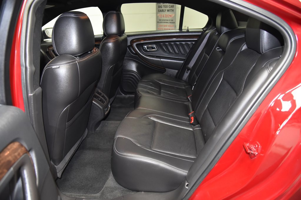 2016 Ford Taurus Image 16