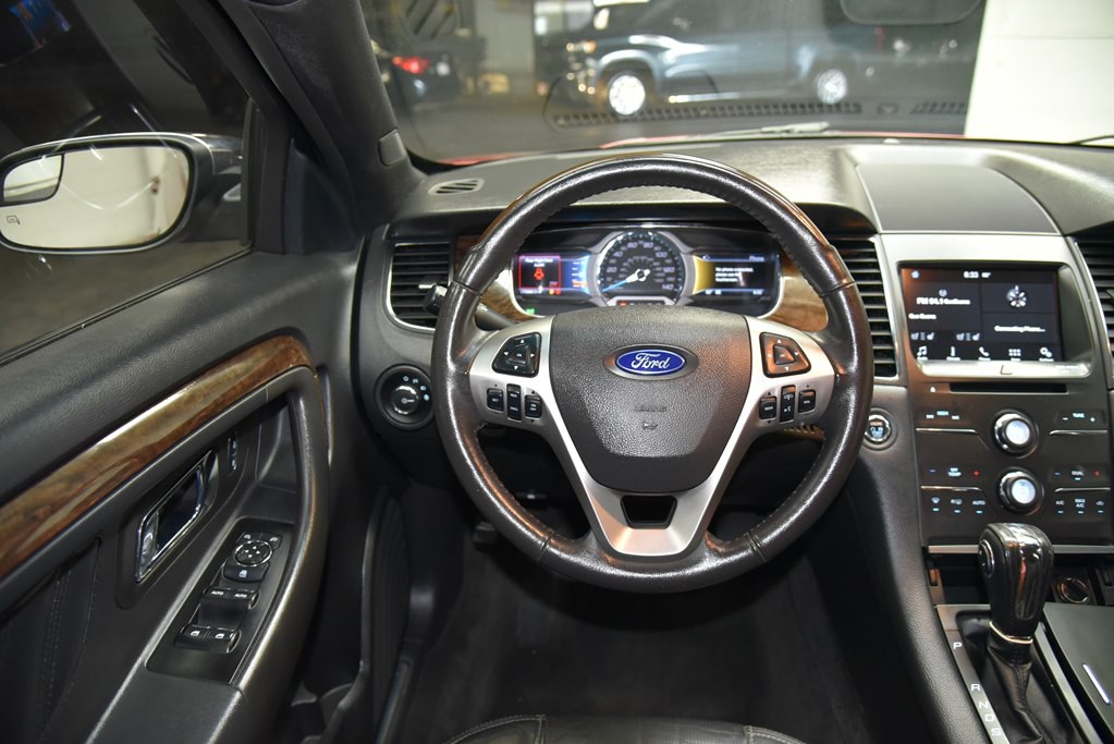 2016 Ford Taurus Image 23