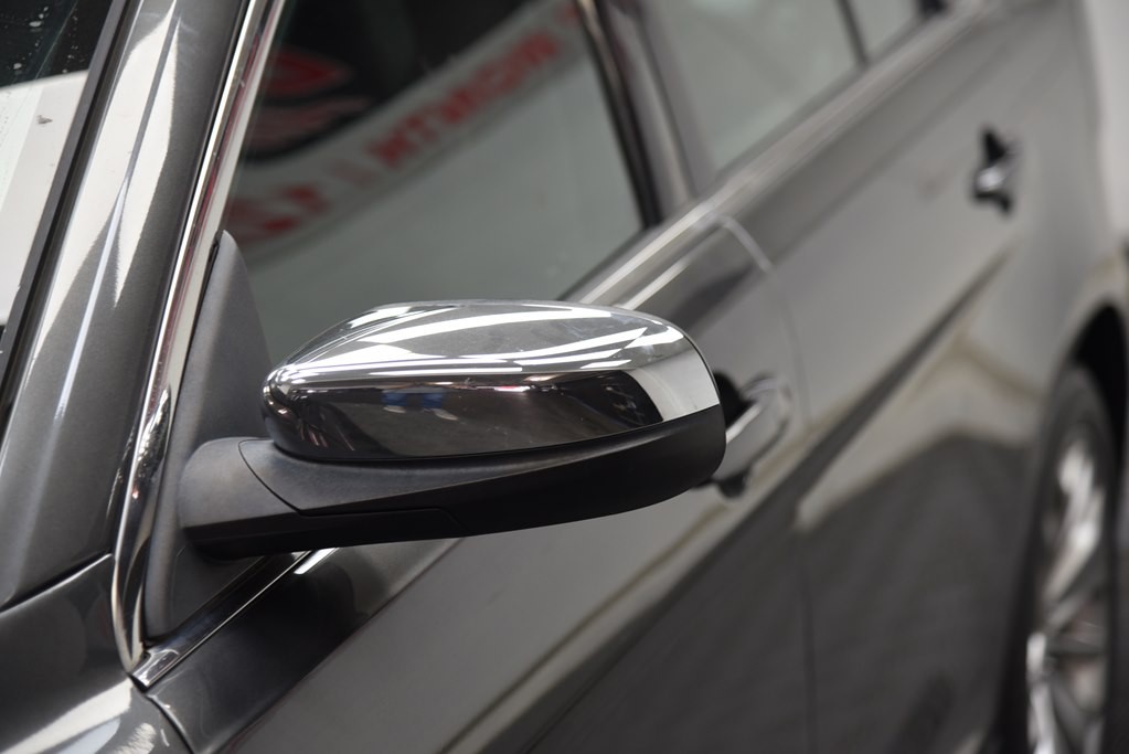 2018 Ford Taurus Image 9
