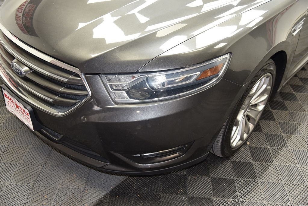 2018 Ford Taurus Image 10