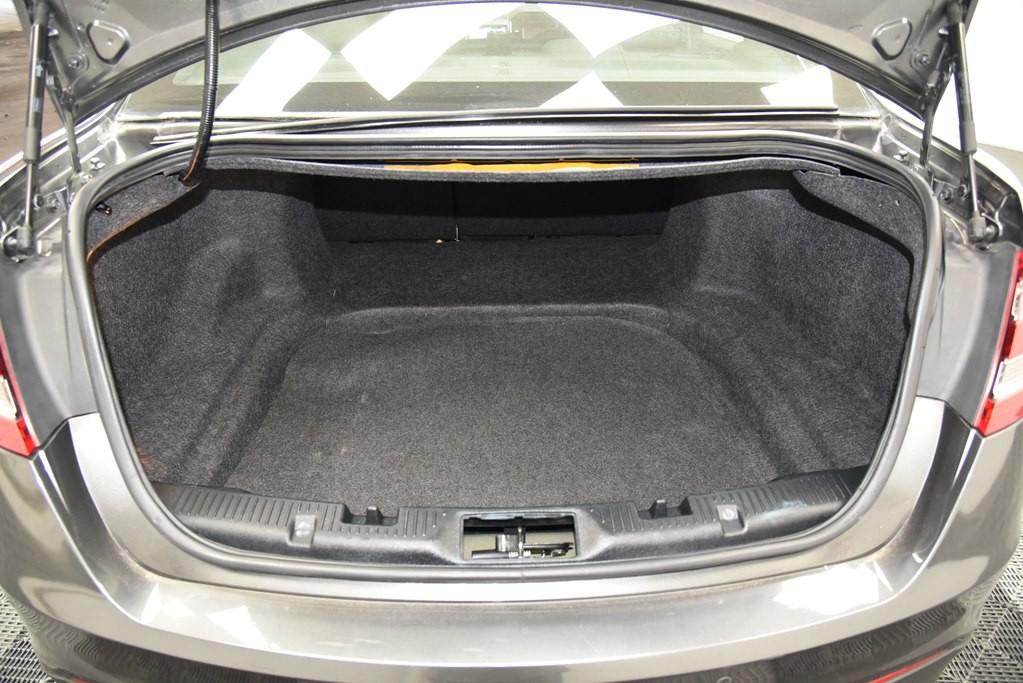2018 Ford Taurus Image 13