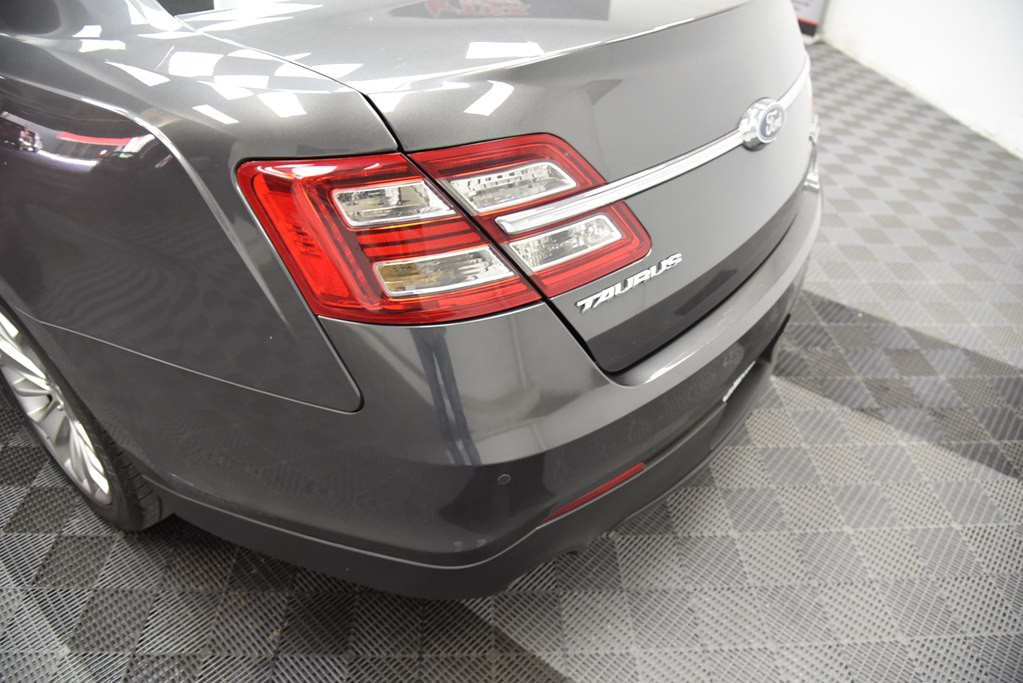 2018 Ford Taurus Image 16