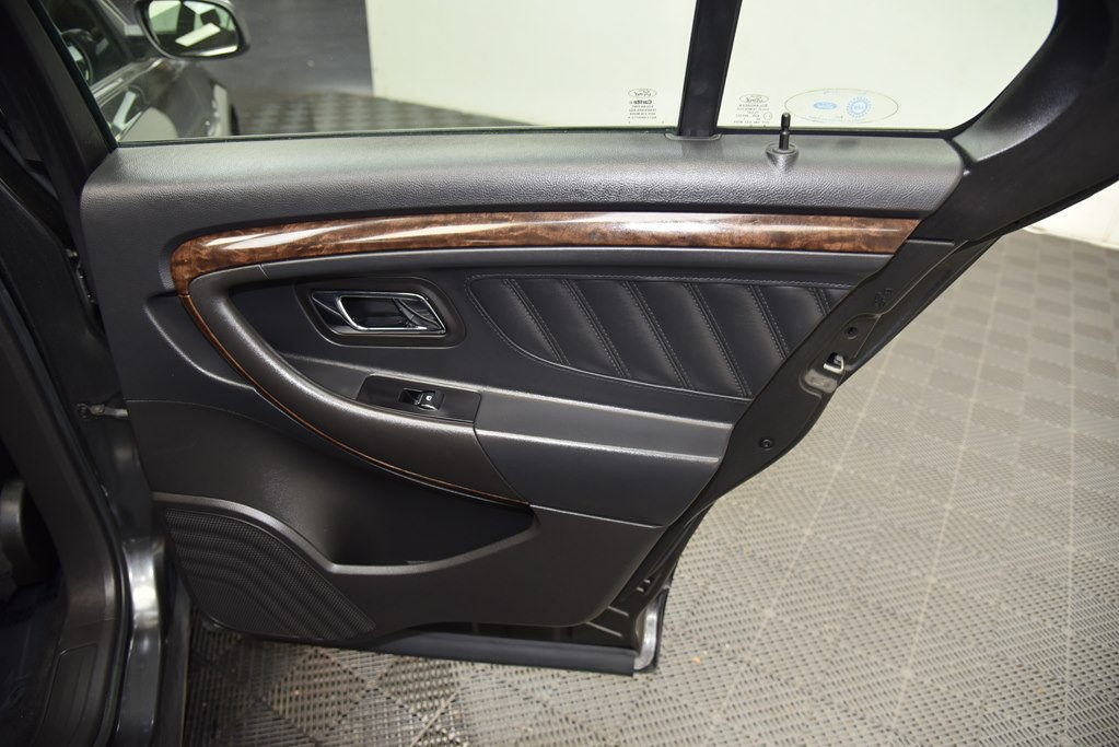 2018 Ford Taurus Image 22