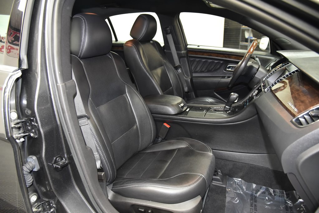2018 Ford Taurus Image 23