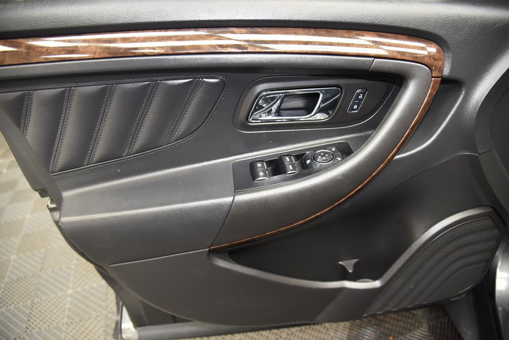 2018 Ford Taurus Image 29