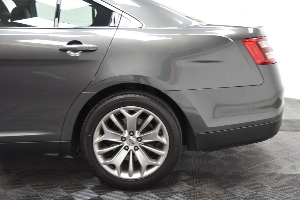2018 Ford Taurus Image 39