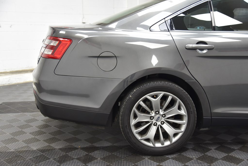 2018 Ford Taurus Image 40