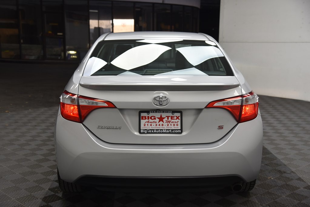 2016 Toyota Corolla Image 4