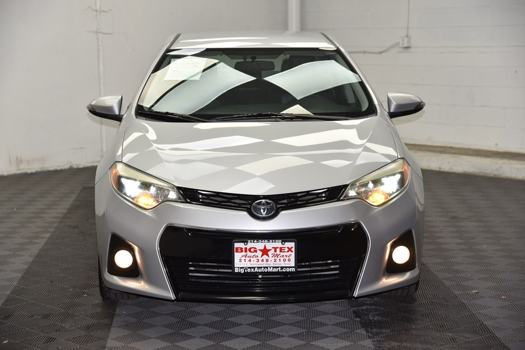 2016 Toyota Corolla Image 8