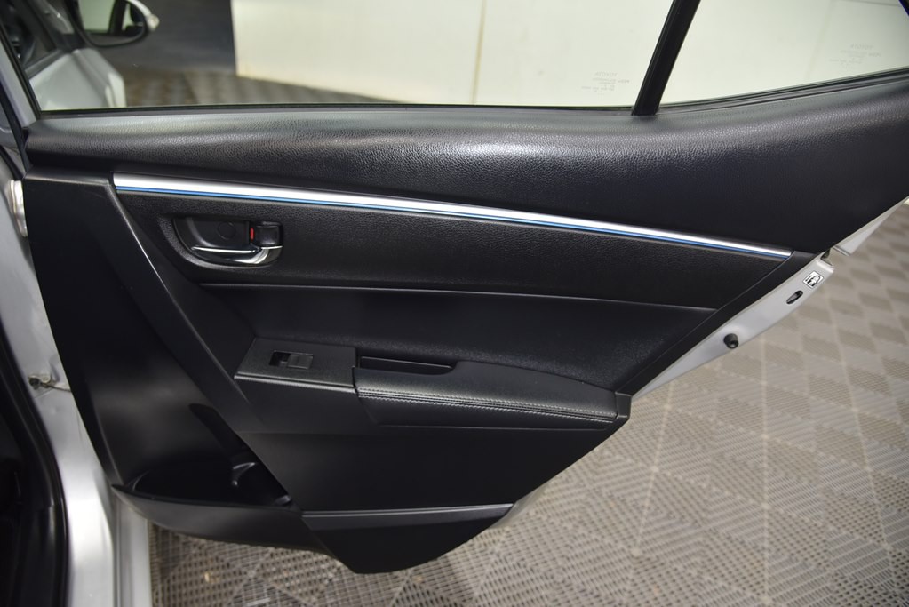 2016 Toyota Corolla Image 24