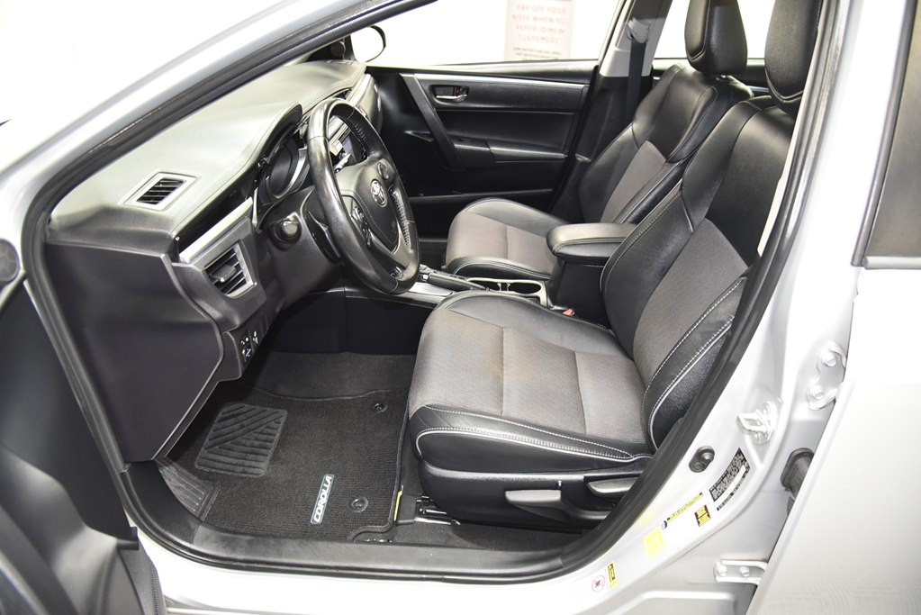 2016 Toyota Corolla Image 31