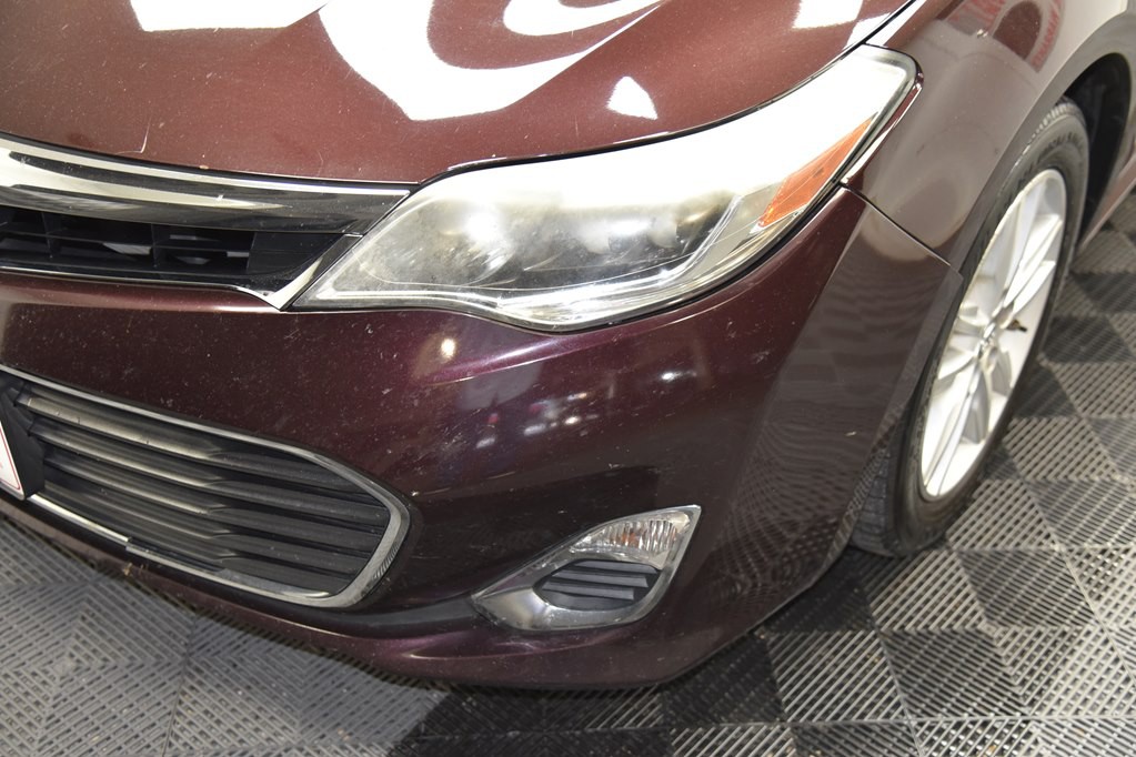 2015 Toyota Avalon Image 10