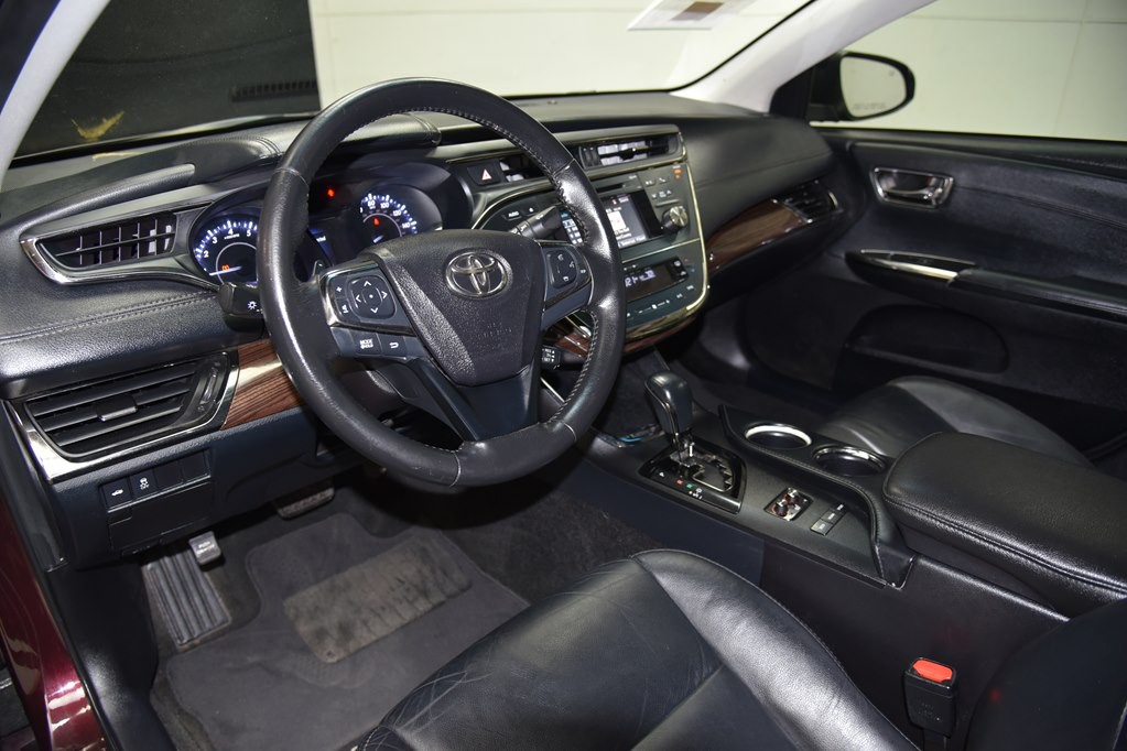 2015 Toyota Avalon Image 29