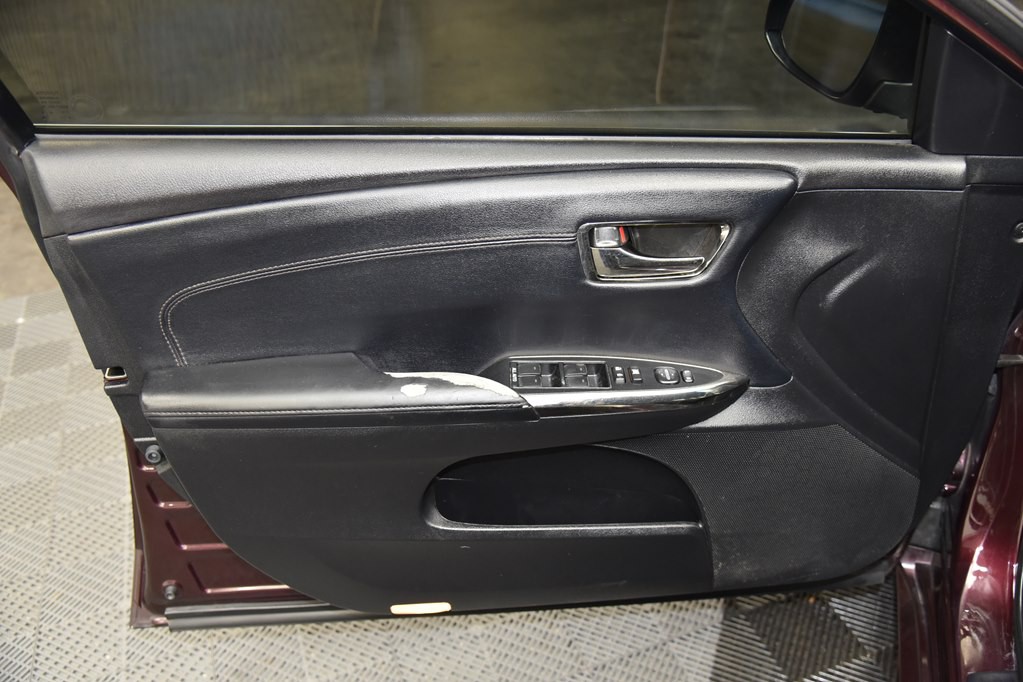 2015 Toyota Avalon Image 30