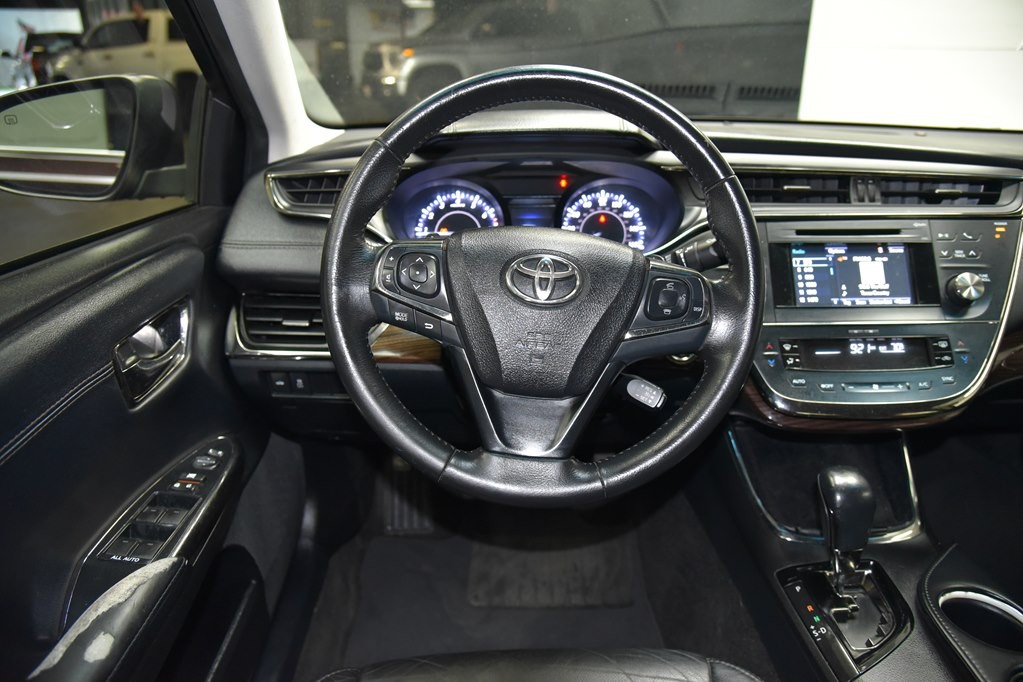 2015 Toyota Avalon Image 34