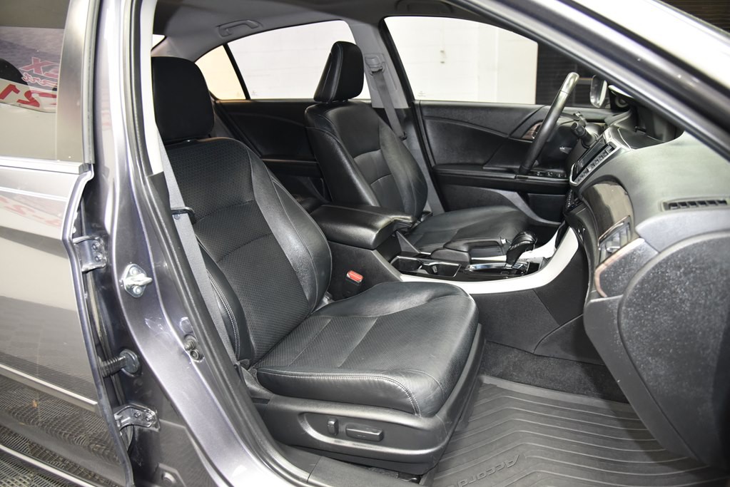 2016 Honda Accord Image 27